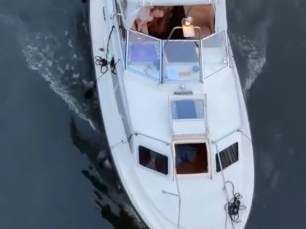 Motorboat rental with or without captain Joda Prague