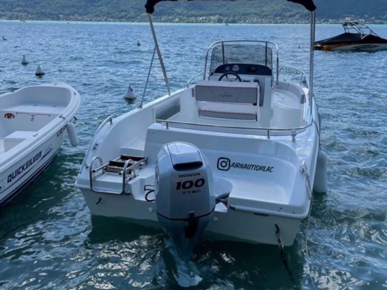 Motorboat rental with or without captain Allegra Boats Annecy