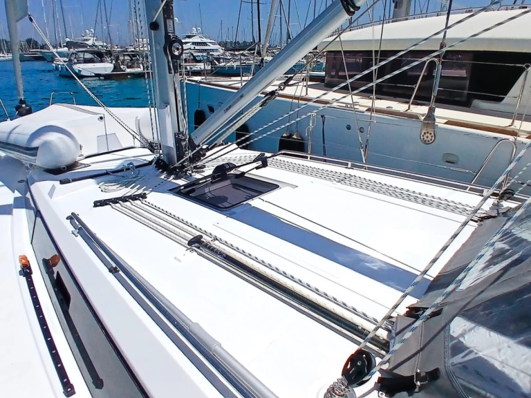 Sailboat rental in Lefkáda - Bavaria Bavaria C38