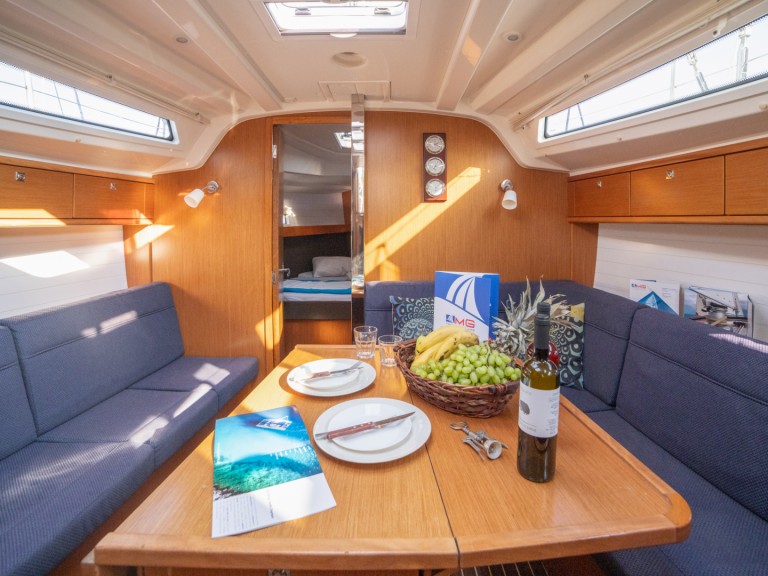 Bareboat Rental Sailboat Bavaria with a boat licence