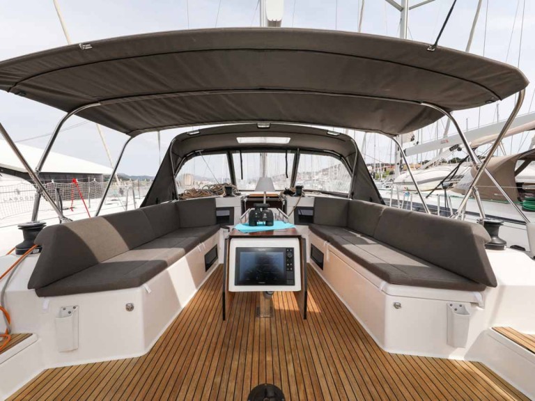 Bareboat Rental Sailboat Dufour with a boat licence