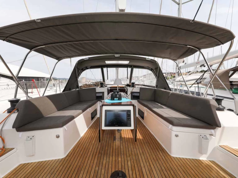 Bareboat Rental Sailboat Dufour with a boat licence