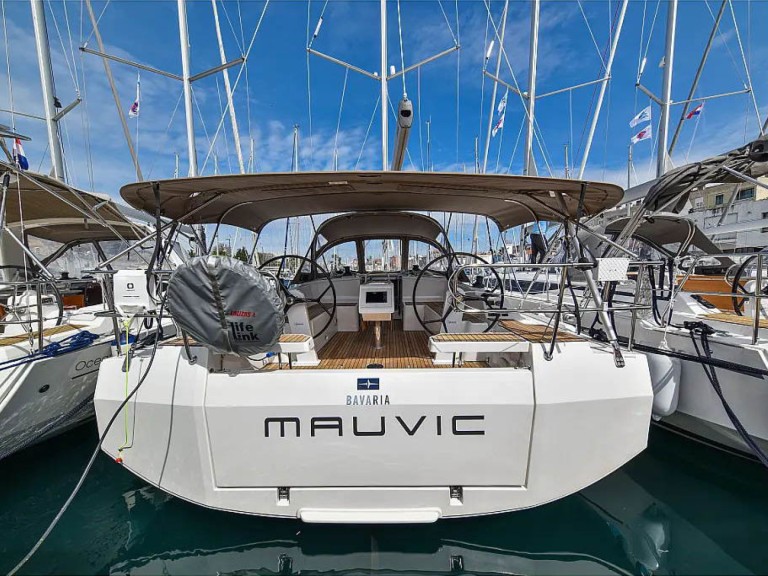 Sailboat rental in Zadar - Bavaria Bavaria C42