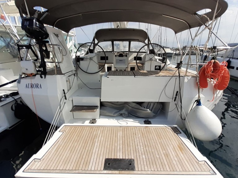 Sailboat rental in Portisco - Bavaria Bavaria C45 Holiday
