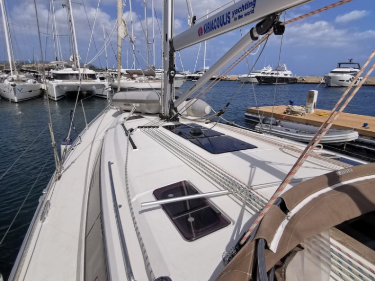 Yacht charter Portisco cheap Cruiser 37