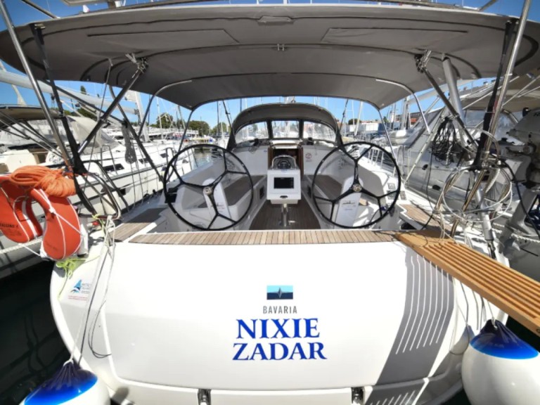 Rent a Bavaria Cruiser 41 Zadar