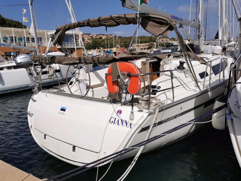 Boat rental Bavaria Cruiser 41 in Punta Ala on Samboat