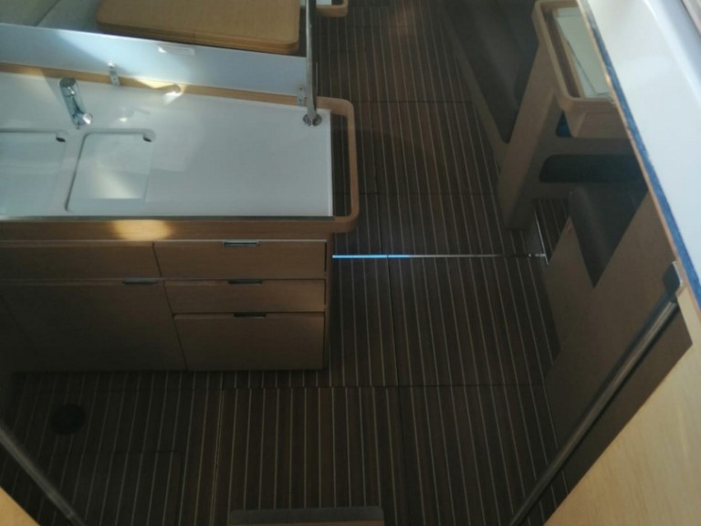 Bareboat Rental Sailboat Elan with a boat licence