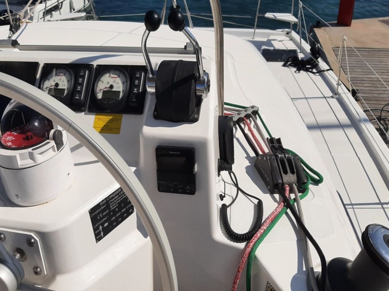 Catamaran rental with or without captain Bali Bormes-les-Mimosas