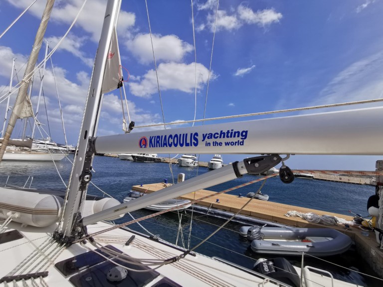 Bareboat Rental Sailboat Bavaria with a boat licence