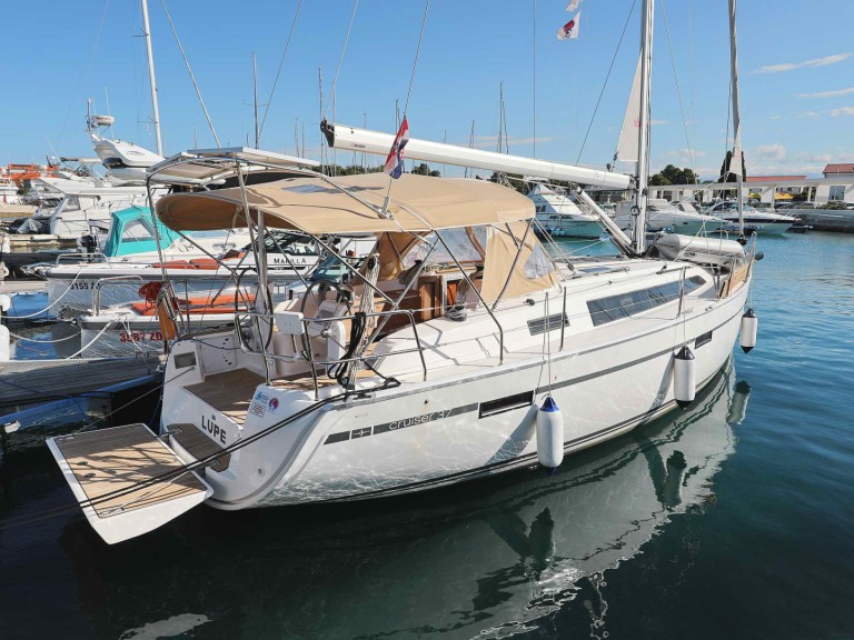 Sailboat for rent Zadar at the best price