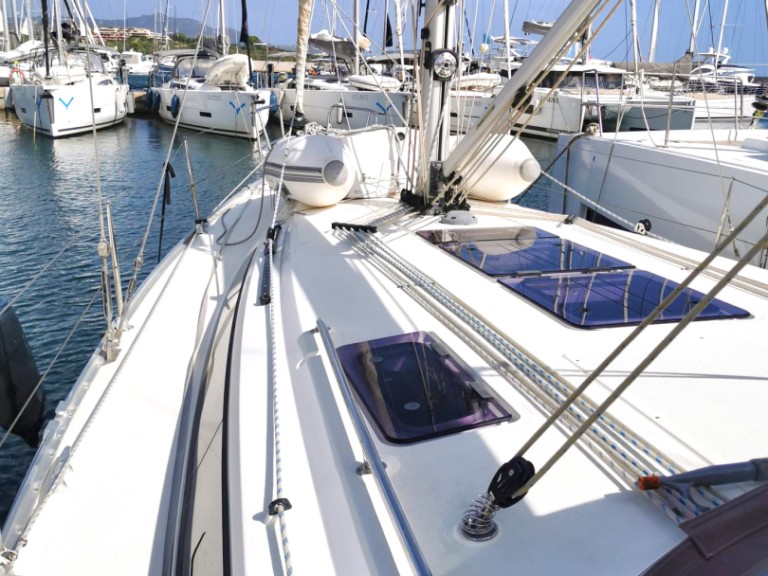 Sailboat for rent Punta Ala at the best price