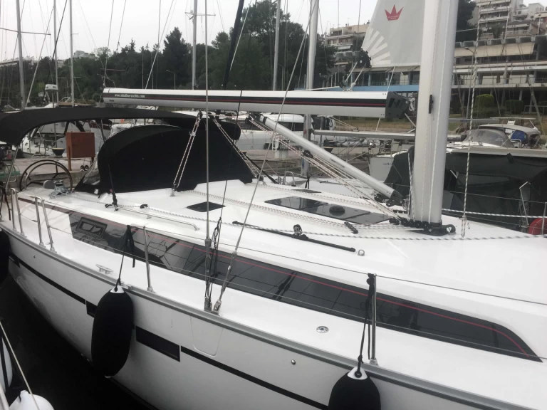 Sailboat rental in Skiathos - Bavaria Cruiser 46