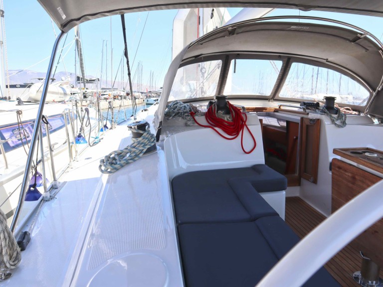Bareboat Rental Sailboat Bavaria with a boat licence