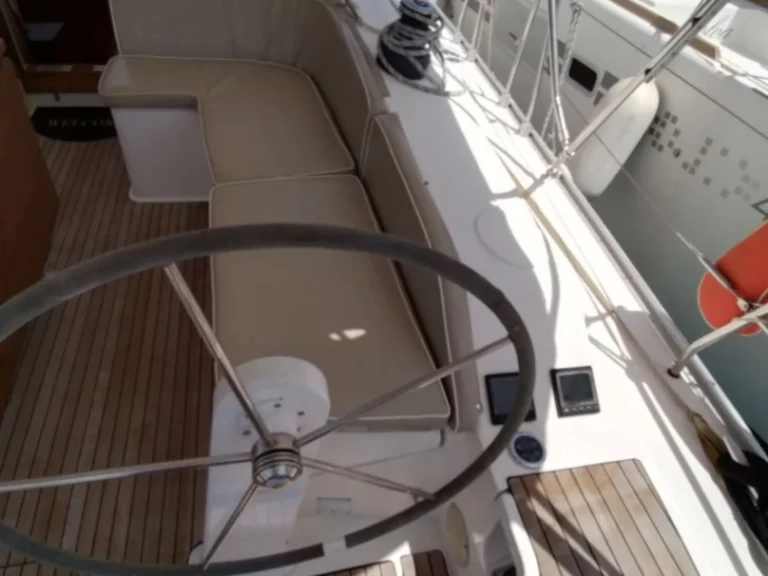 Yacht charter Gouvia cheap Cruiser 51