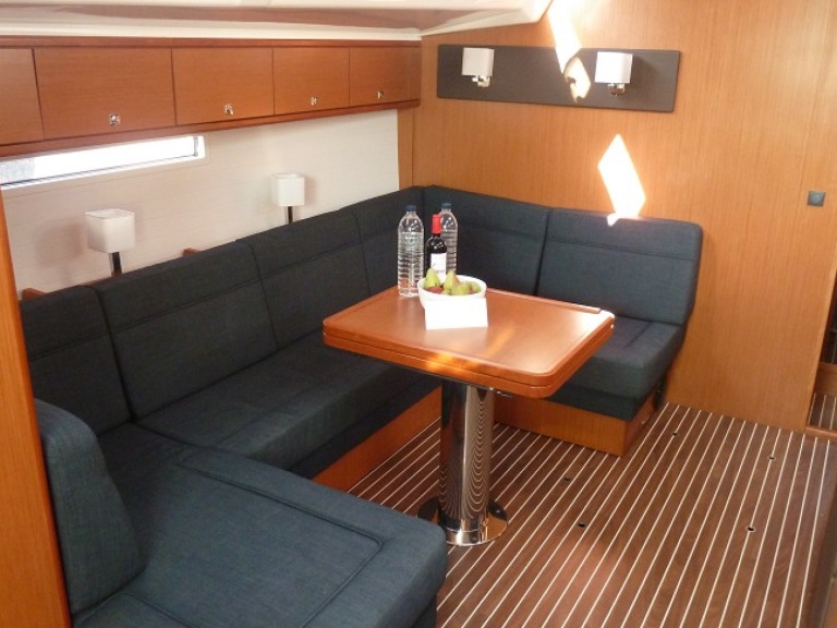 Bareboat Rental Sailboat Bavaria with a boat licence