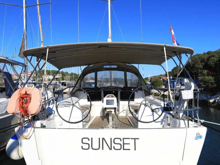Boat rental Dufour Dufour 382 Grand Large in Pula on Samboat