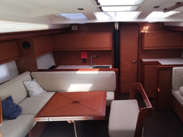 Sailboat for rent Kalkara at the best price