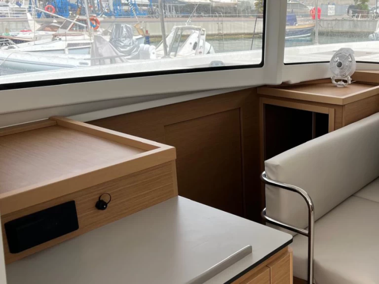 Yacht charter Capo d'Orlando cheap Excess 11