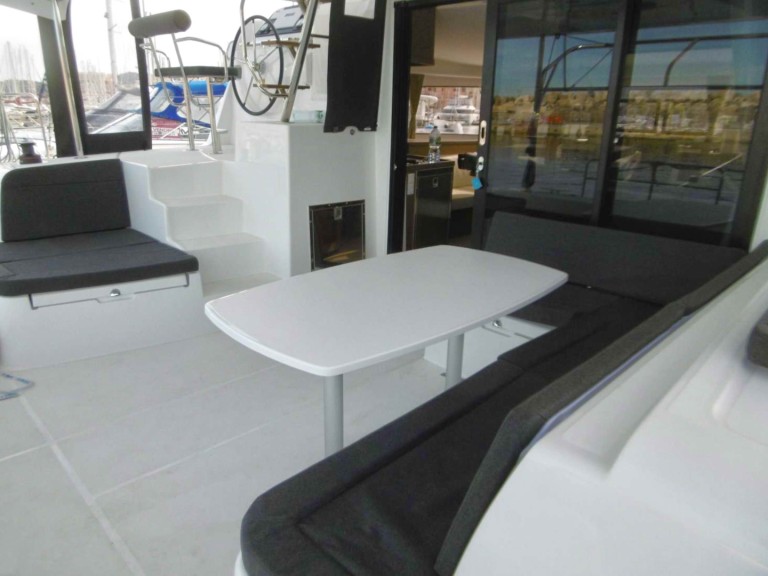 Catamaran rental with or without captain Lagoon Bormes-les-Mimosas