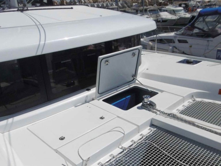 Lagoon Lagoon 42 charter bareboat or captained in  Bormes-les-Mimosas