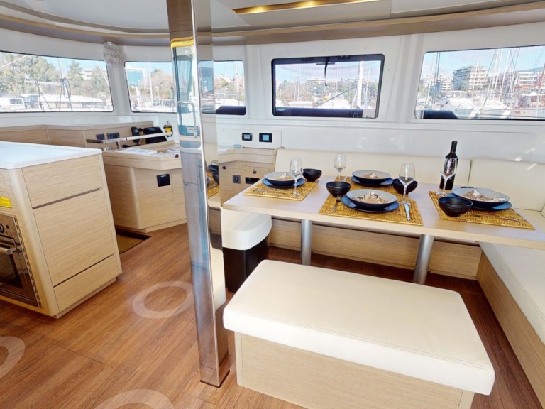 Boat rental Lagoon Lagoon 46 in Alimos on Samboat