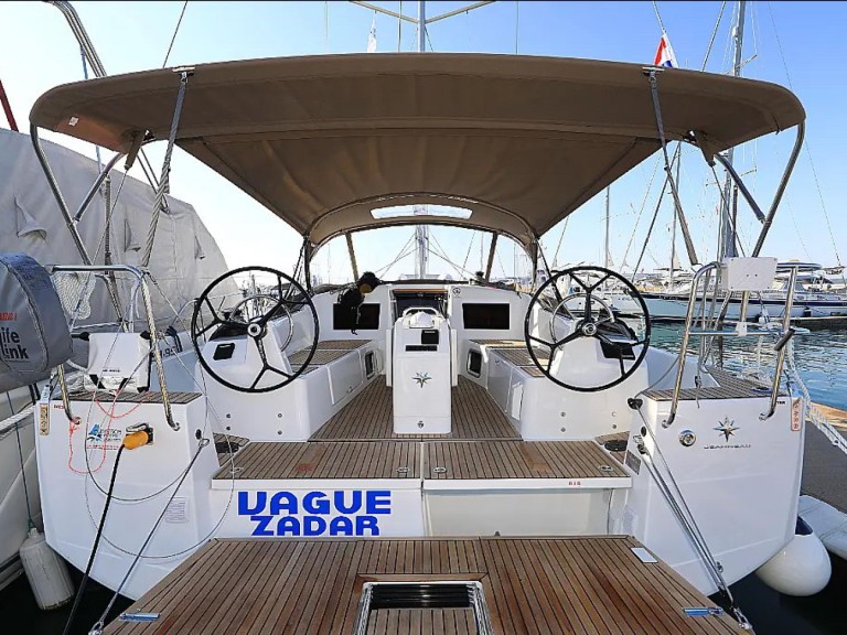 Boat rental Jeanneau Sun Odyssey 410 in Zadar on Samboat