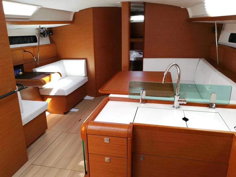 Rent a Jeanneau Sun Odyssey 449 Agropoli