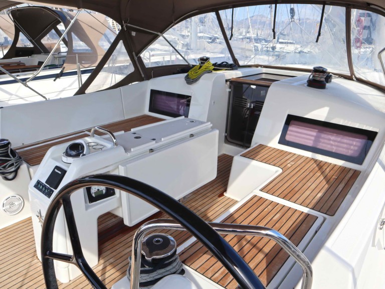 Rent a Jeanneau Sun Odyssey 490 Alimos
