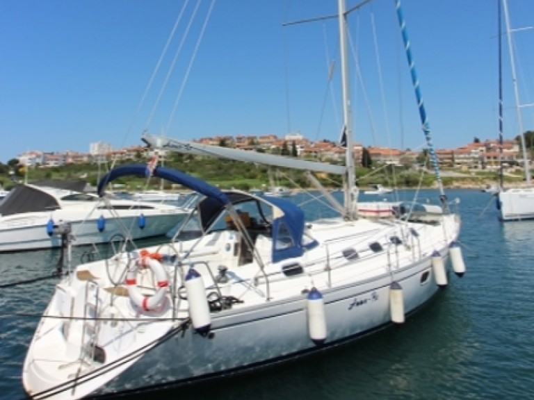 Bareboat Rental Sailboat Dufour with a boat licence