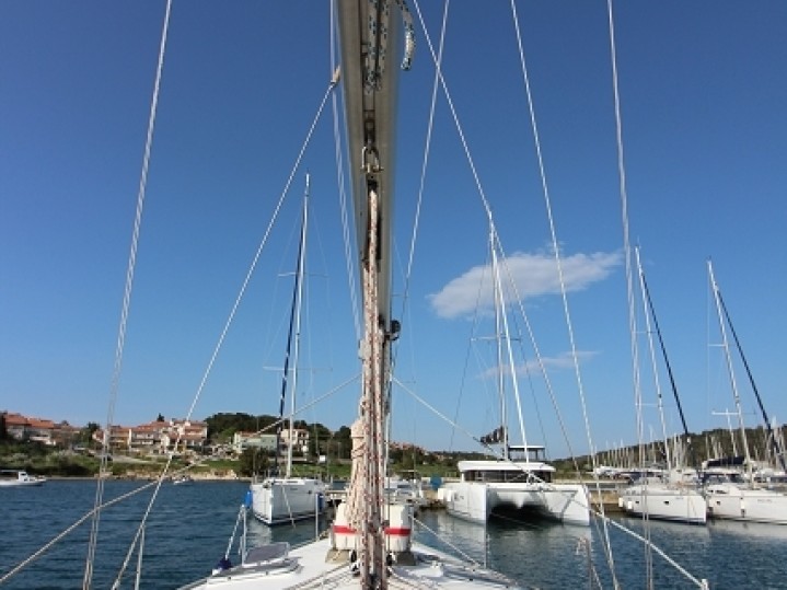 Boat rental Dufour Gib Sea 43 in Punat on Samboat
