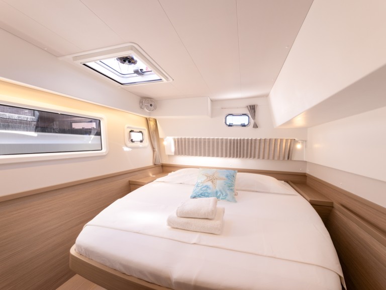 Boat rental Lagoon Lagoon 42 in Rogoznica on Samboat