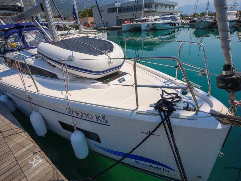 Boat rental Bavaria Bavaria C38 in Kaštela on Samboat