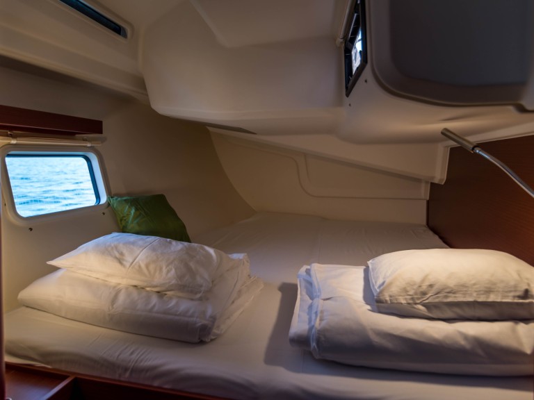 Sailboat rental with or without captain Hanse Medulin