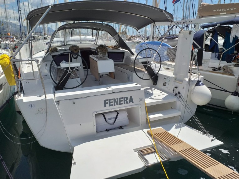 Bareboat Rental Sailboat Dufour with a boat licence