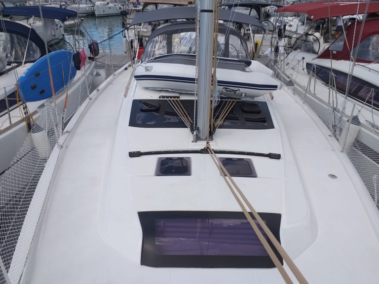Sailboat for rent Medulin at the best price
