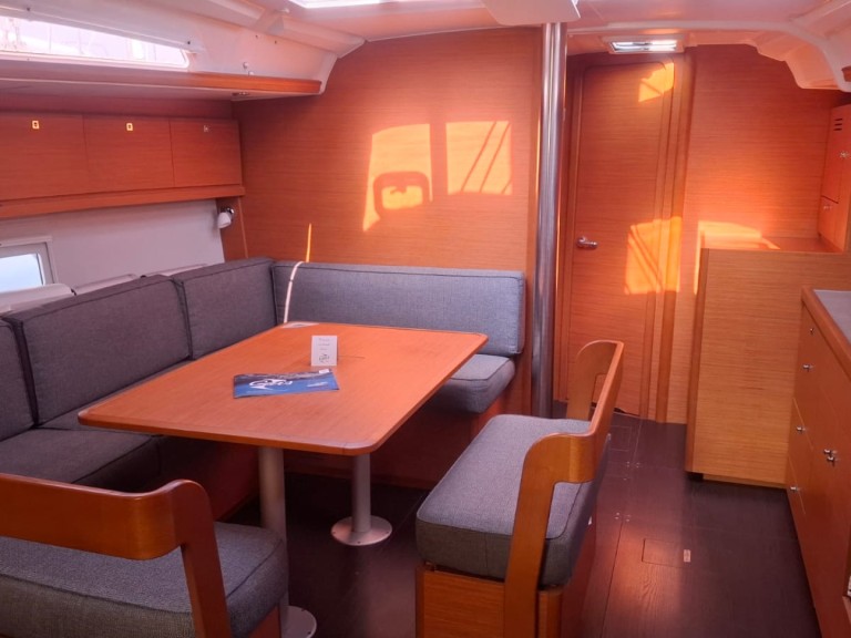 Boat rental Dufour Dufour 430 Grand Large in Furnari on Samboat