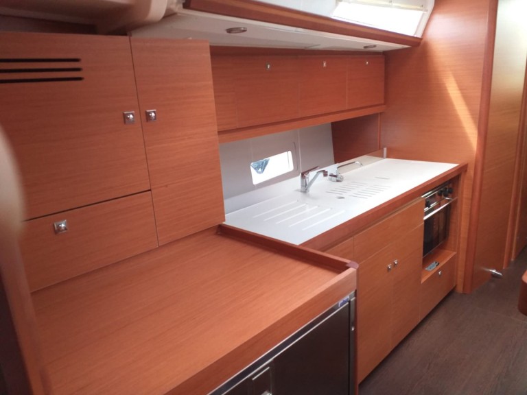Bareboat Rental Sailboat Dufour with a boat licence
