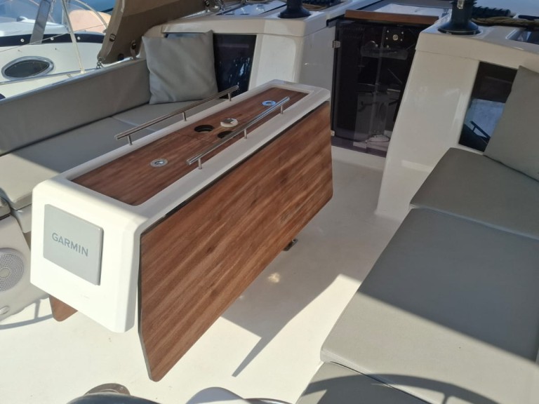 Dufour Dufour 430 Grand Large in Furnari on SamBoat