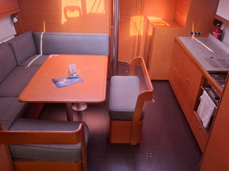Boat rental Dufour Dufour 430 Grand Large in Furnari on Samboat