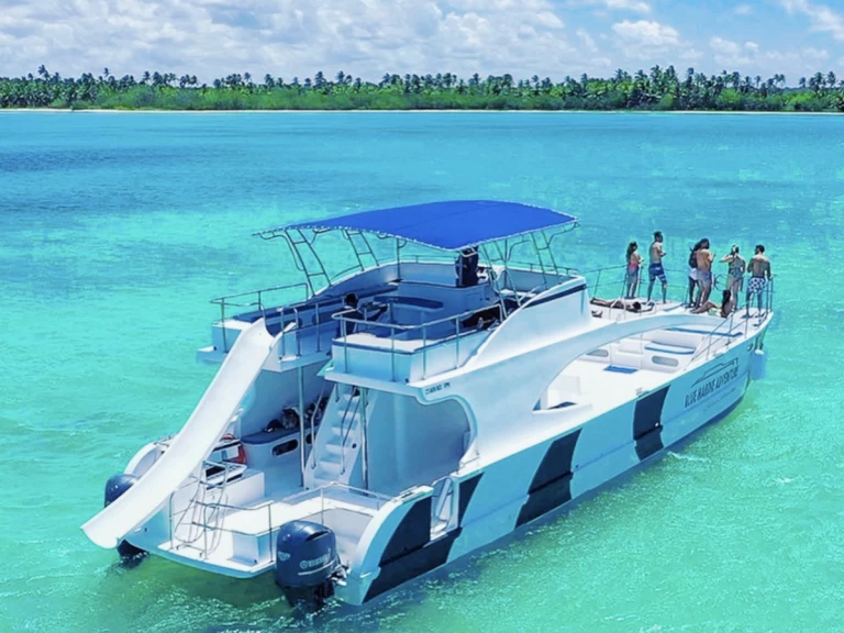 Boat rental Bavaria BMB 380 in Punta Cana on Samboat