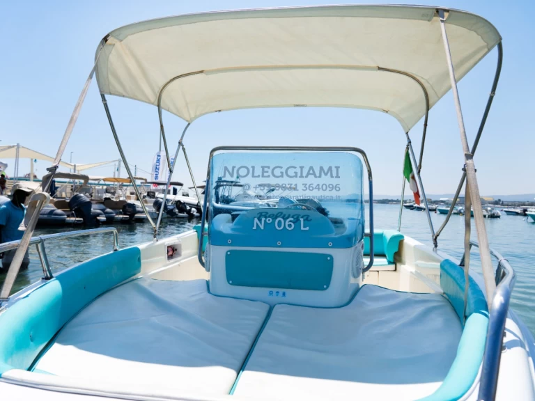 Bareboat Rental Motorboat Coverline with a boat licence