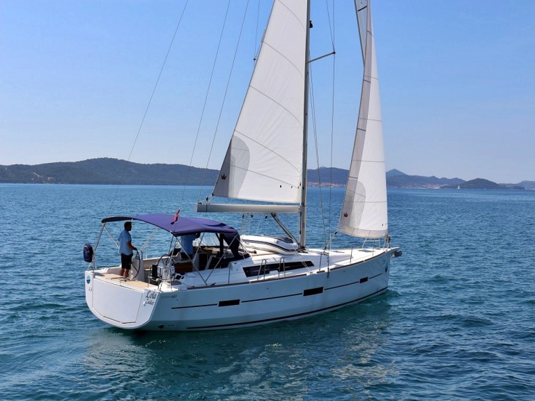 Bareboat Rental Sailboat Dufour with a boat licence