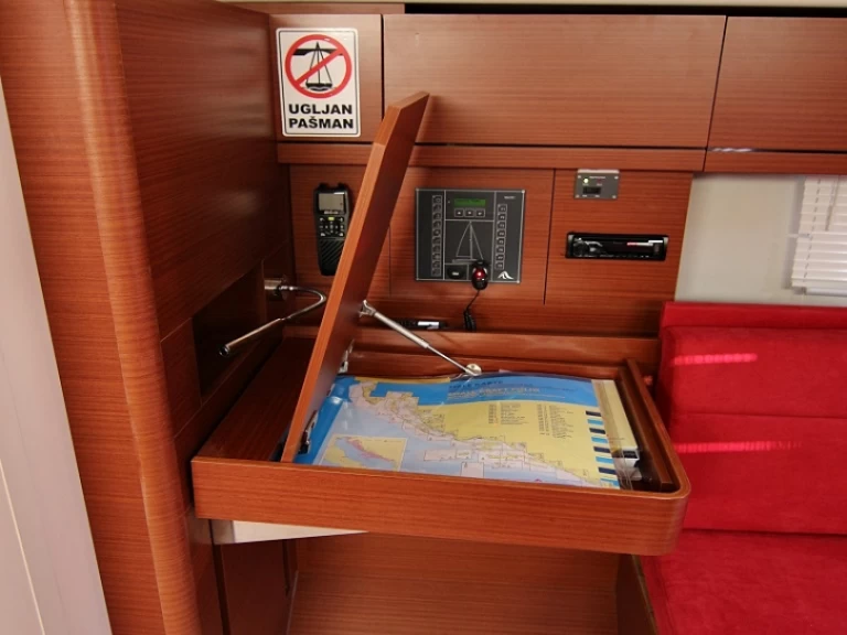 Sailboat rental with or without captain Hanse Sukošan