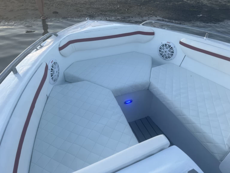 Motorboat rental in Abejar - Régal Valenti 190