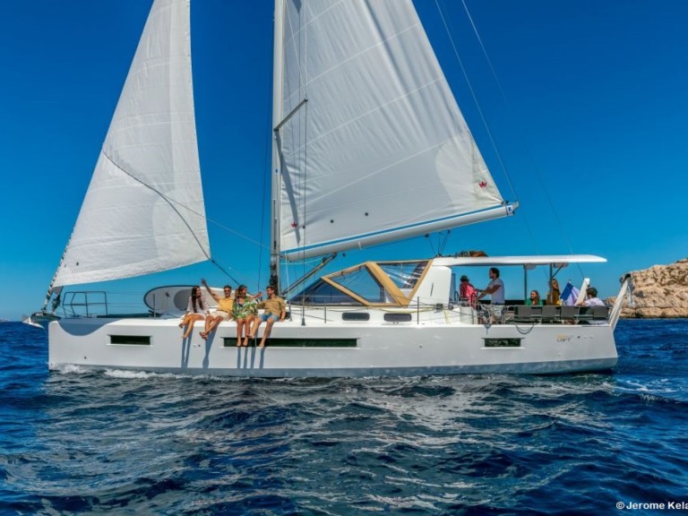 Sailboat for rent Le Marin at the best price