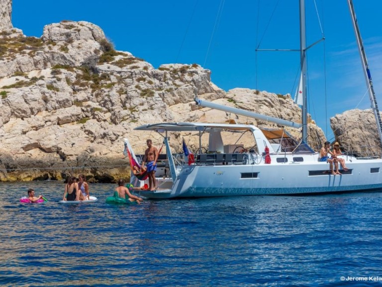 Jeanneau Sun Loft 47 in Le Marin on SamBoat