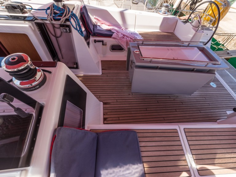 Sailboat rental in Pomer - Bénéteau Oceanis 48