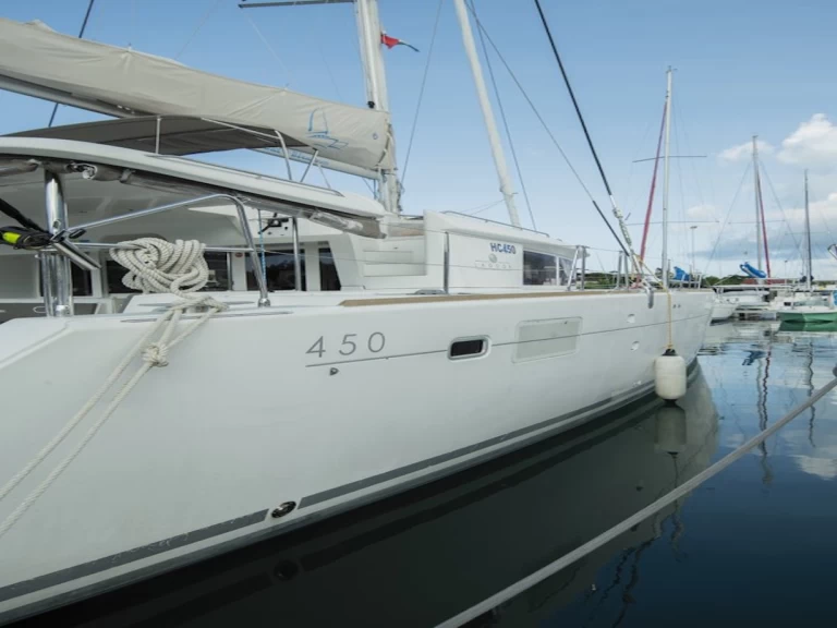 Lagoon Lagoon 450 in Andaman Islands on SamBoat