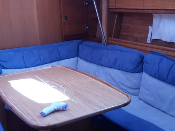 Sailboat for rent Astakós at the best price